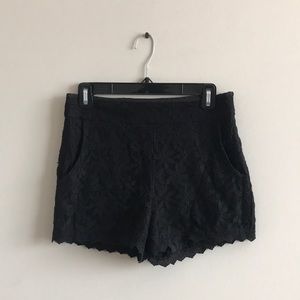 Lace High-waisted Shorts